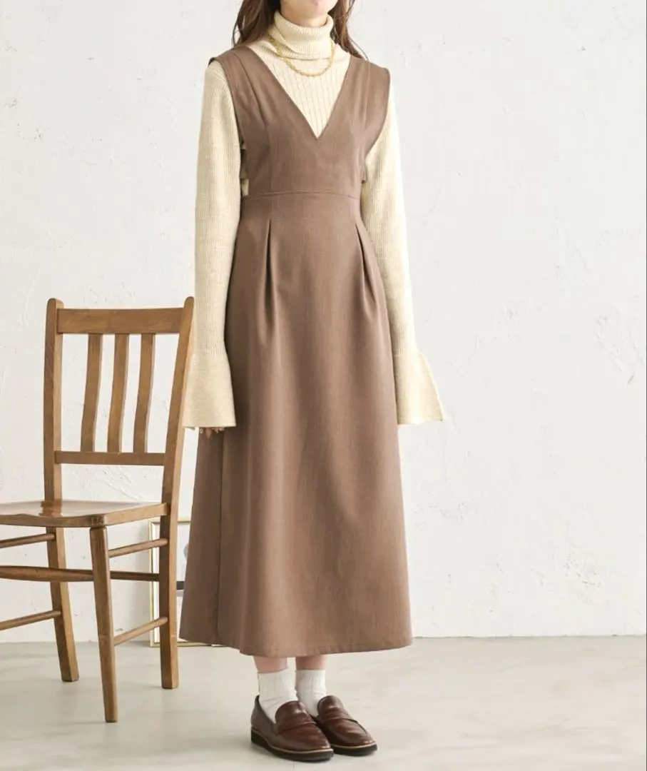 Thumbnail of Ambre Neige Deep V-Neck Jumper Skirt / 【WEB/EC Limited Edition Product】