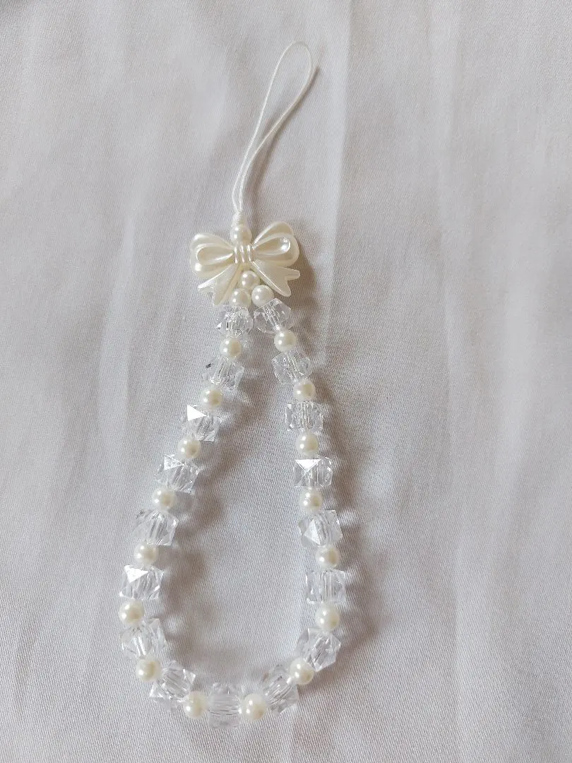Thumbnail of White Pearl Bead Mobile Phone Strap for iPhone and Android