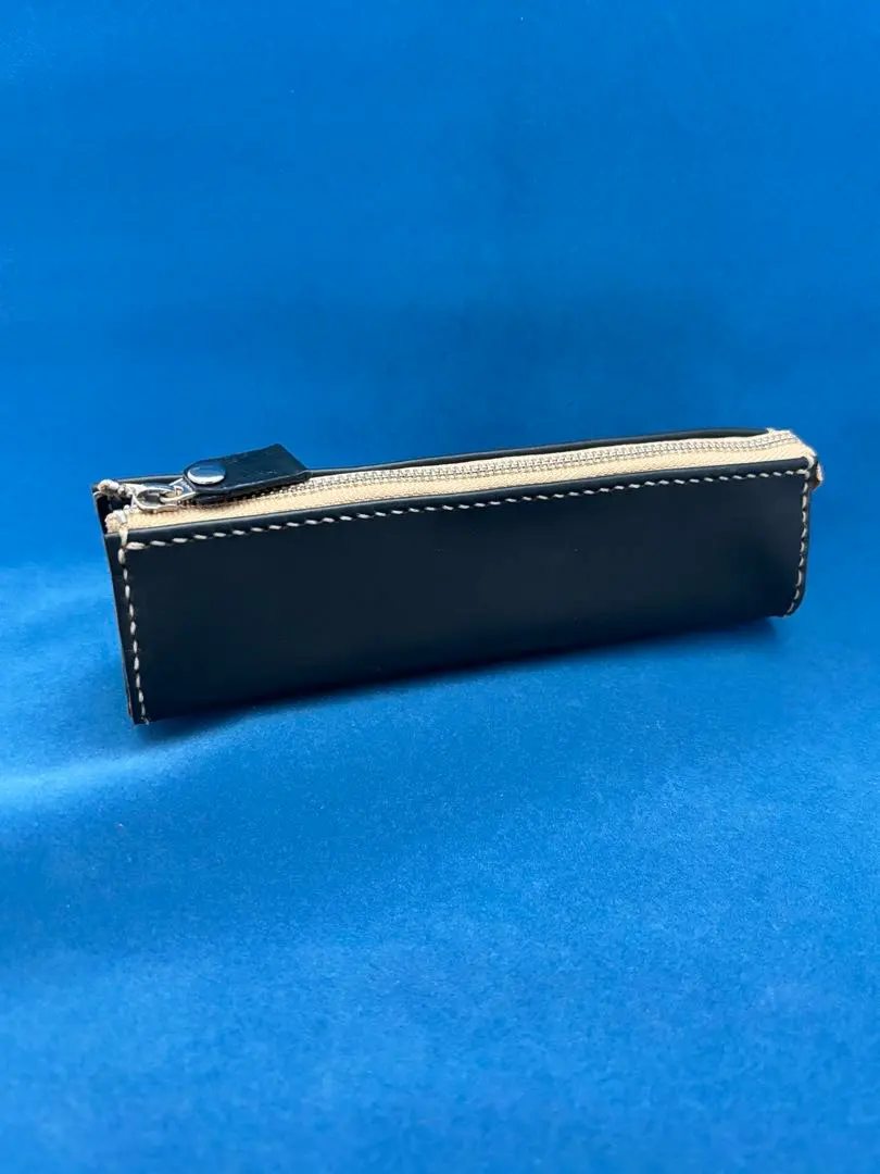 Thumbnail of Navy blue nubuck leather pen case