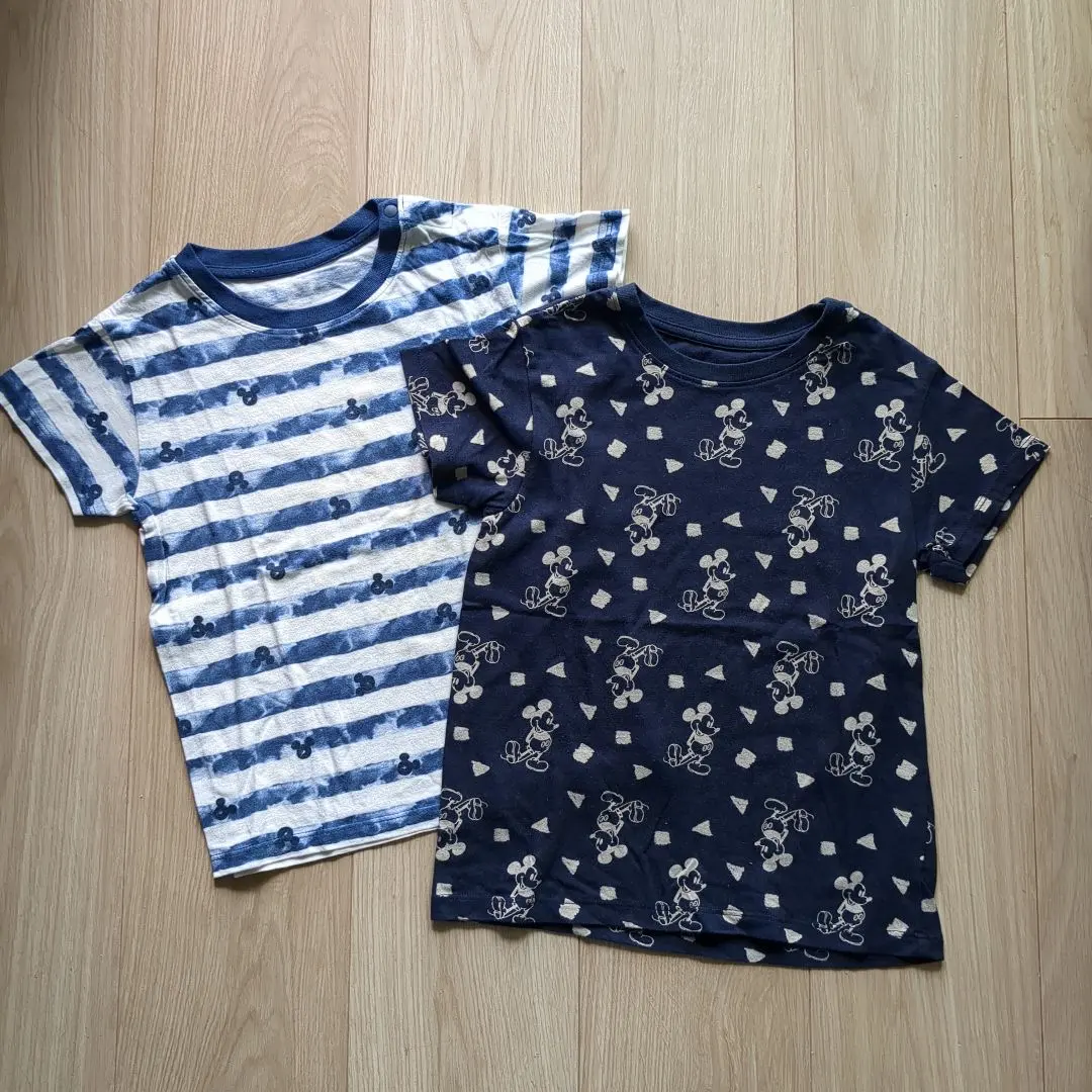 全新未使用 UNIQLO 米奇圖案及條紋T恤2件套 100cm 美品 的縮圖