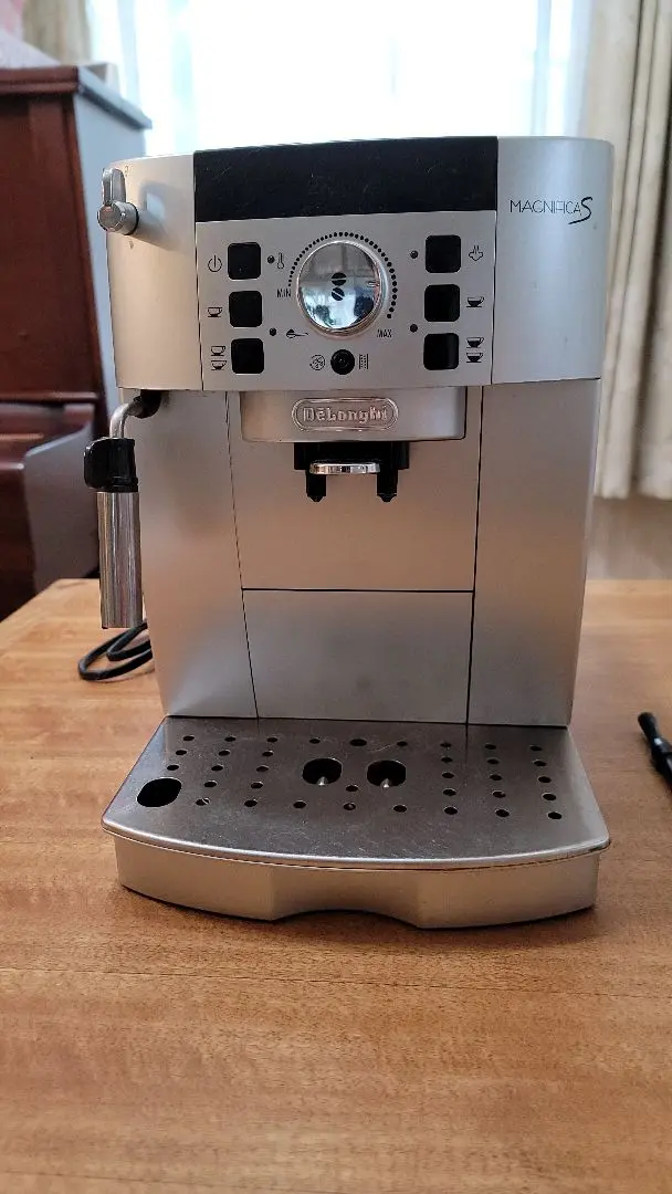 2025年最新】デロンギ マグニフィカS ECAM22110SBHの人気