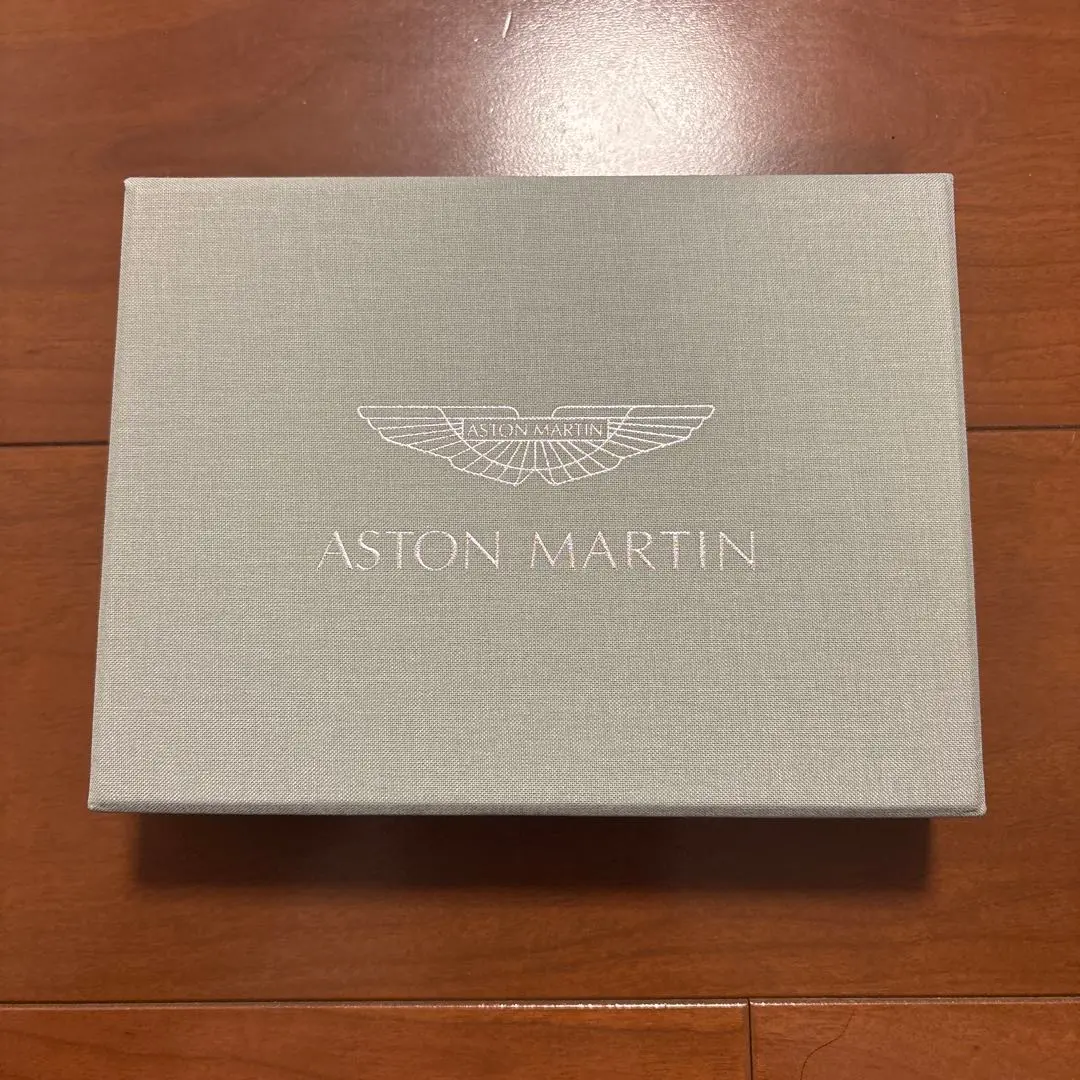 アストンマーティン Aston Martin 灰皿 アッシュトレイ　小物入れ Amazon.co.jp: アストンマーティン DB11 DBX DBS DB9 V8