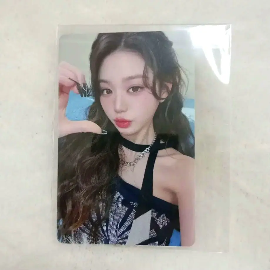 Thumbnail of IVE Be Alright Wonyoung Asmart trading card bonus