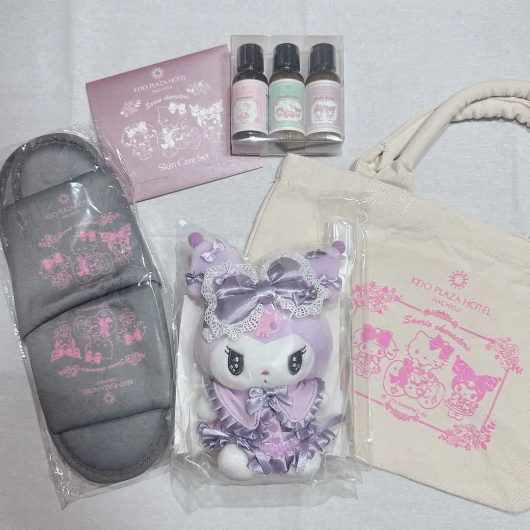 京王プラザホテル宿泊者限定　マイメロ　クロミ　ぬいぐるみキーホルダー＋アメニティ かわいい！ 京王プラザホテル宿泊者限定 マイメロくろみちゃん