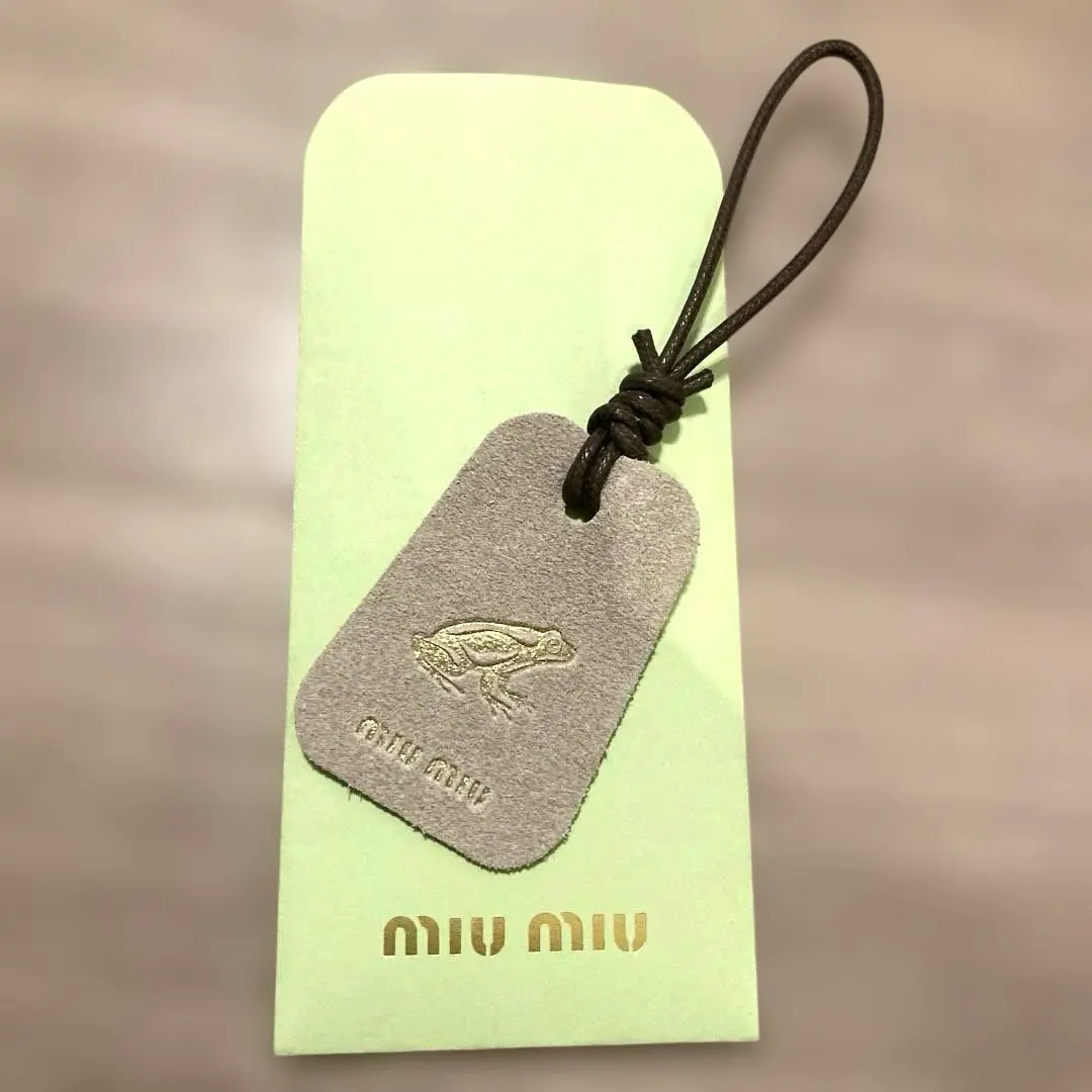 miumiu 美品　リアルファー うさぎ ミラーつき キーホルダー チャーム goudoudou4231_1.jpg