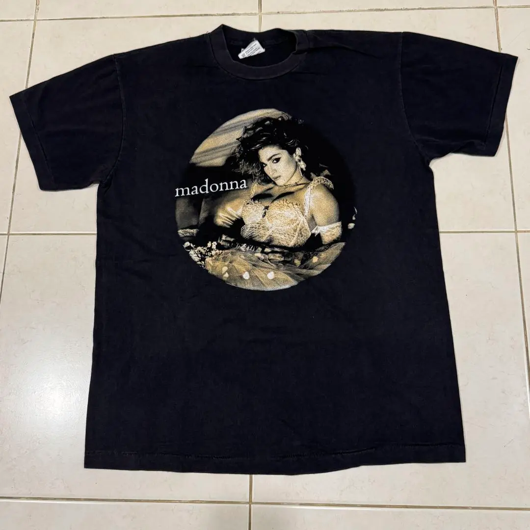 新品　マドンナ 　MUISC　非売品 Tシャツ　LLサイズ 51fT2xde30L._UF350,350_QL50_.jpg