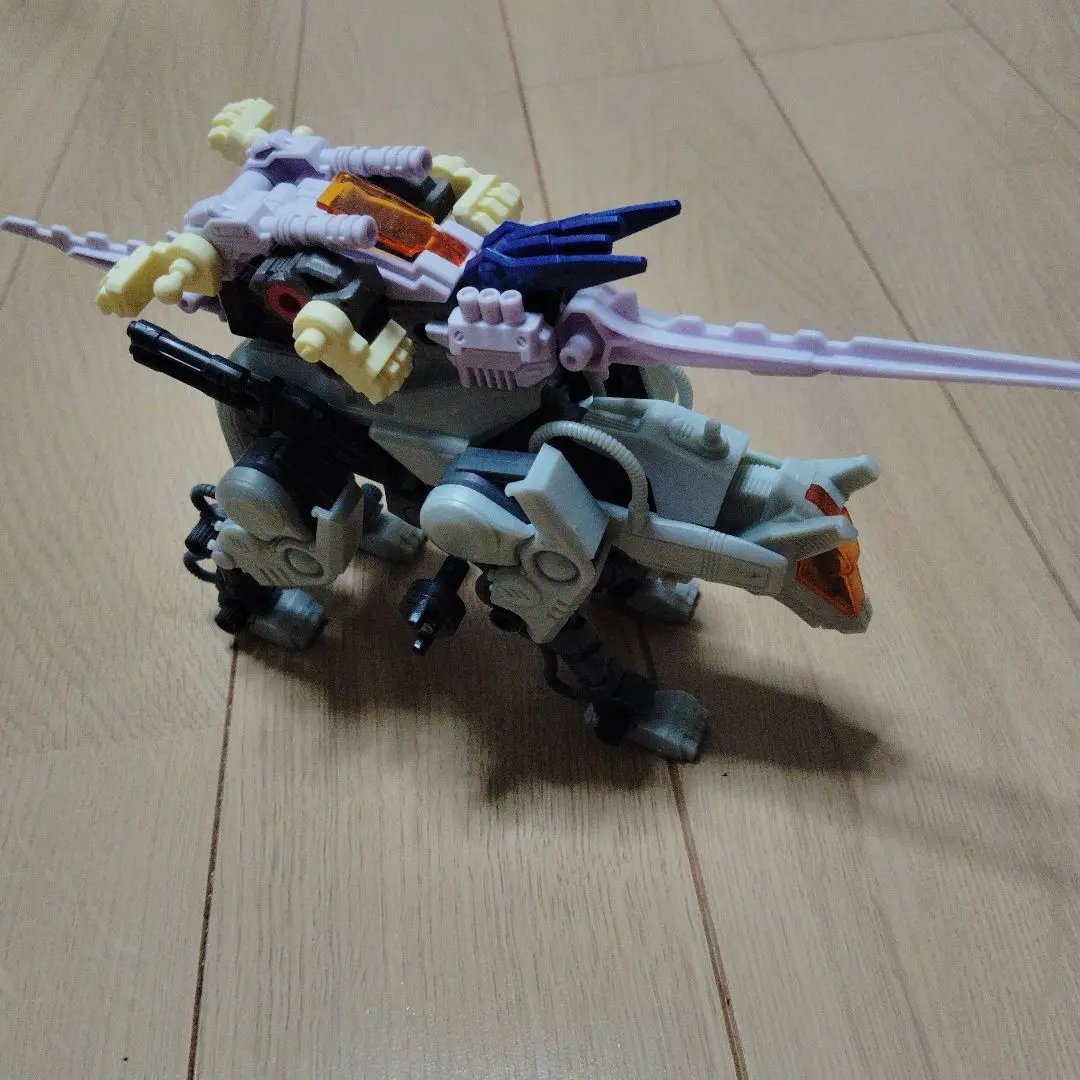 ZOIDSゾイド コマンドストライカー 未組立 - メルカリ