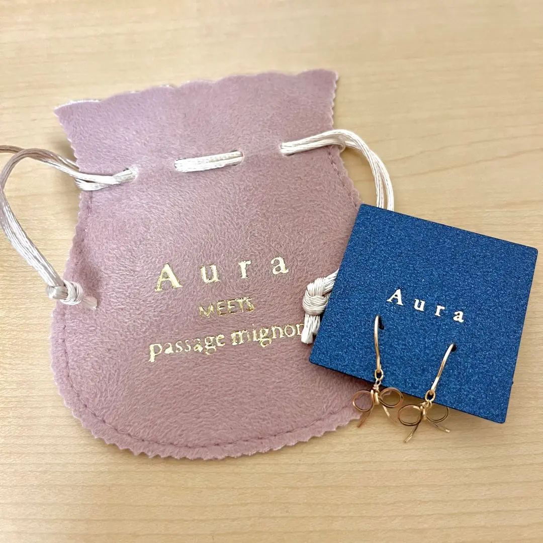 Thumbnail of Aura Aura Ribbon Earrings Gold