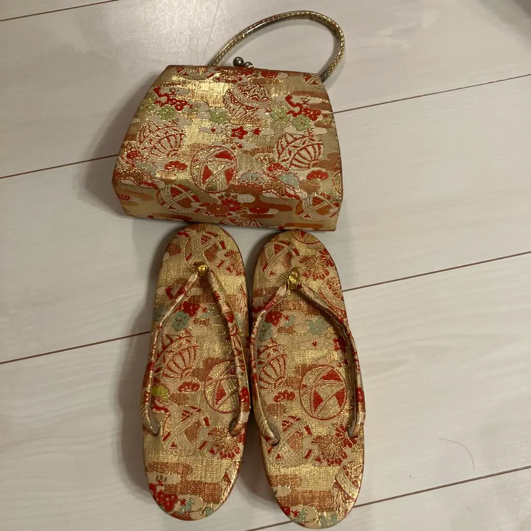 草履和包包的套裝 的縮圖