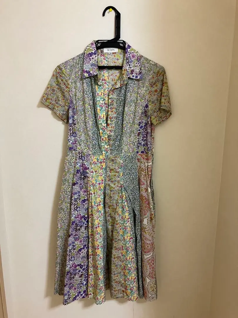 専用です。SCAPAリバティ 花柄ロングスリーブワンピース 美品スキャパ(SCAPA)リバティ柄ワンピース Lサイズ 40 フラワー