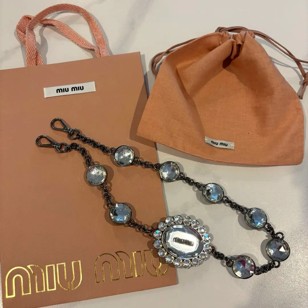 【新品未使用】miu miu 花型 チャーム Miu Miu チャーム - Naturale | FWRD