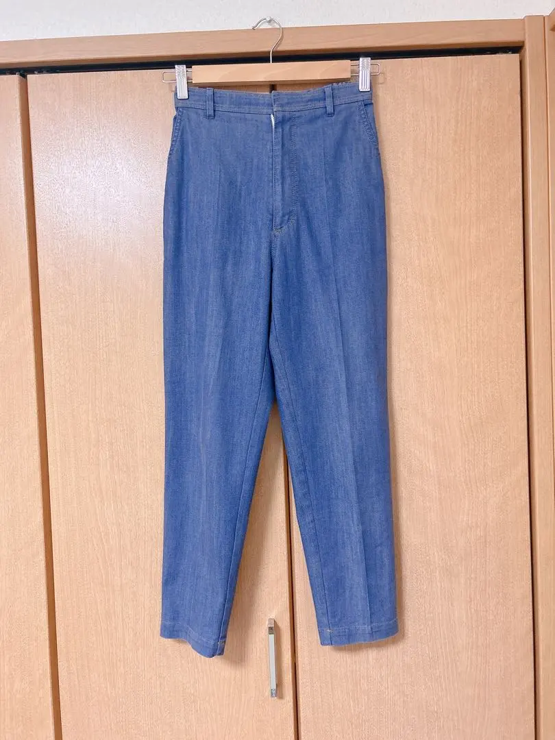 Thumbnail of 【Excellent Condition】yori Trousers Denim-style Pants Easy Tapered Jeans