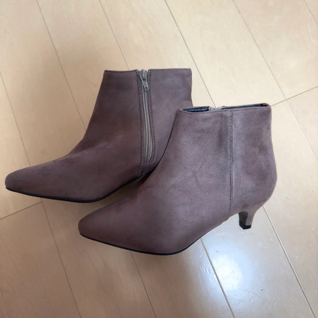 Thumbnail of menue boots suede LL