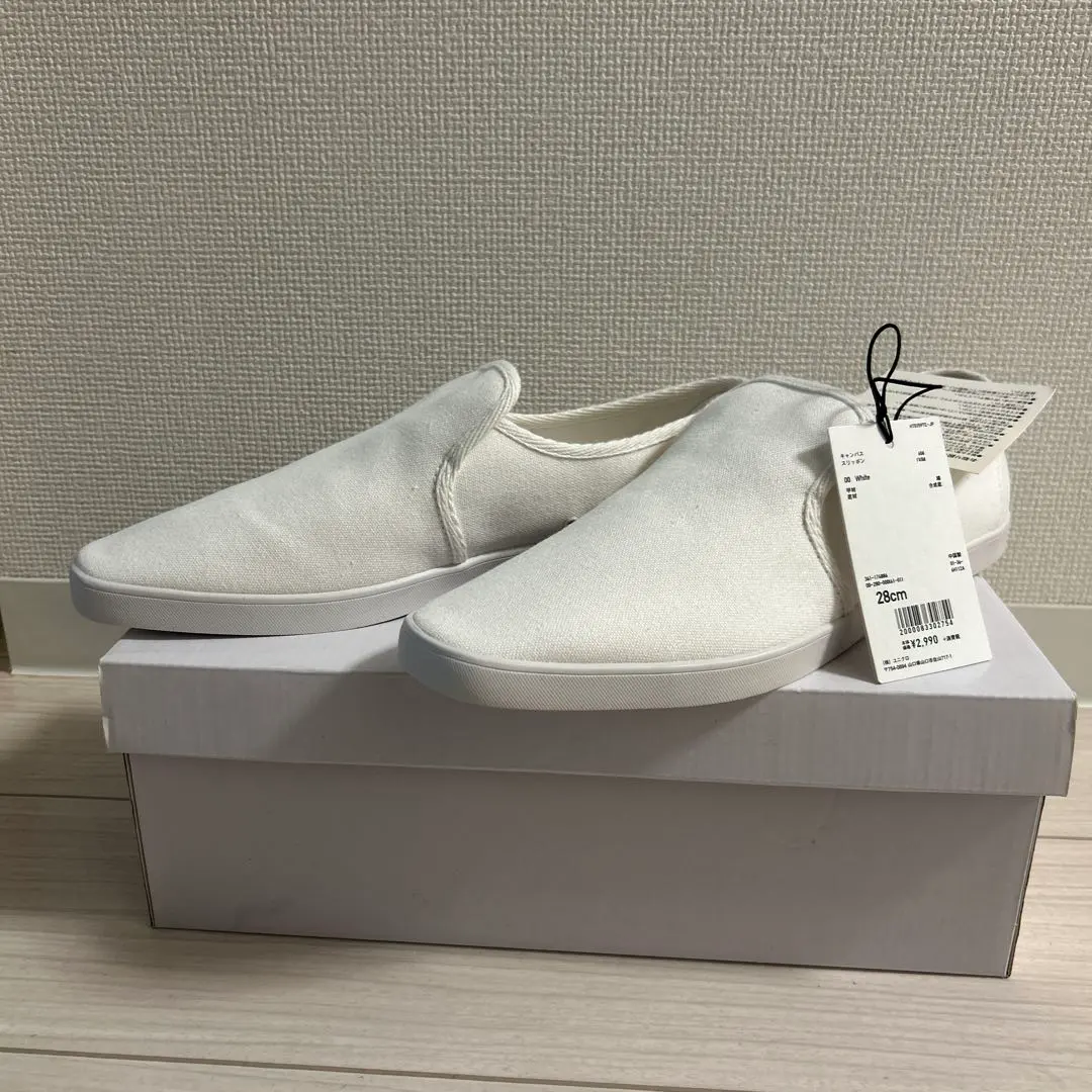 ユニクロ　ルメール　スリッポン　28cm 新品 UNIQLO ルメール キャンバススリッポン 28cm ホワイト UNIQLO
