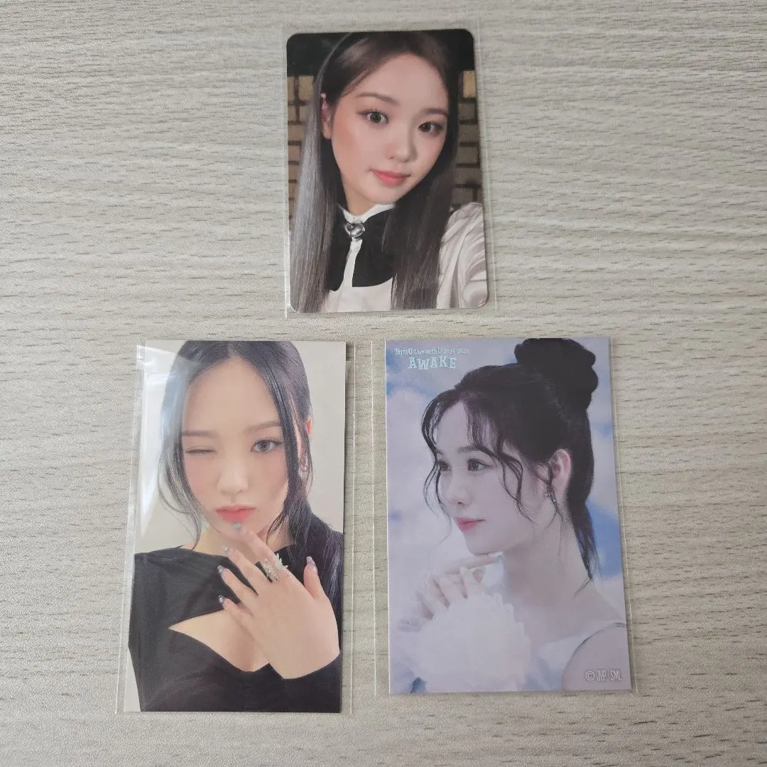 Thumbnail of NiziU Rio trading card sticker RISE UP AWAKE pre-play