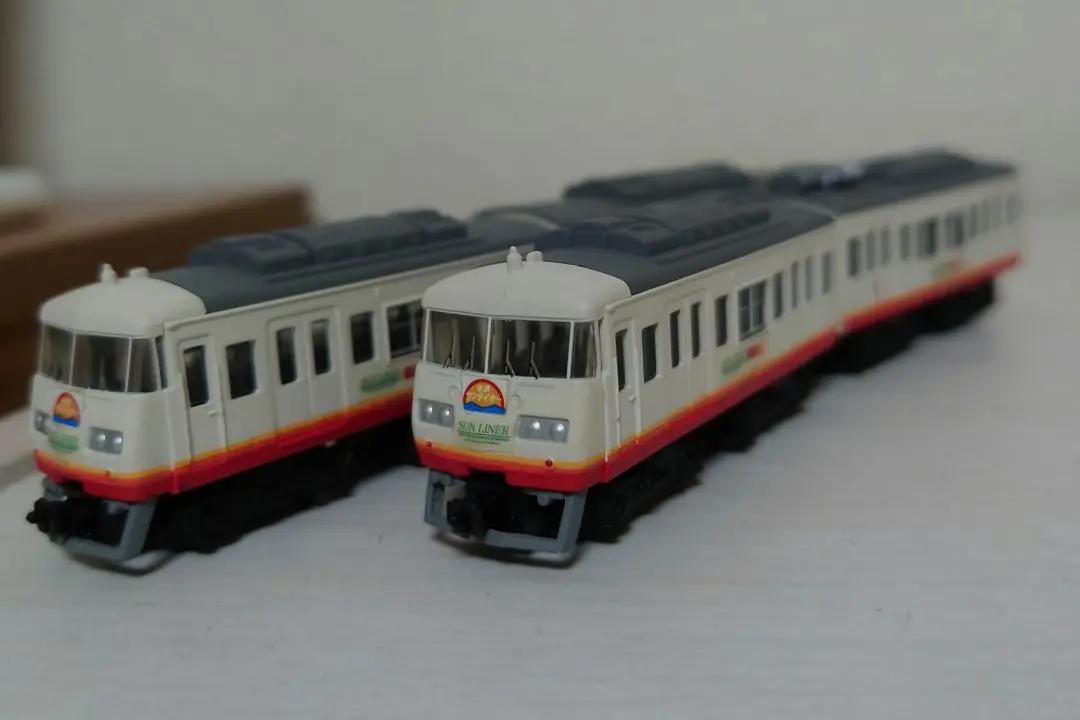 KATO 10-329 117系直流近郊形電車　サンライナー Amazon | KATO Nゲージ 117系快速サンライナー 基本（4