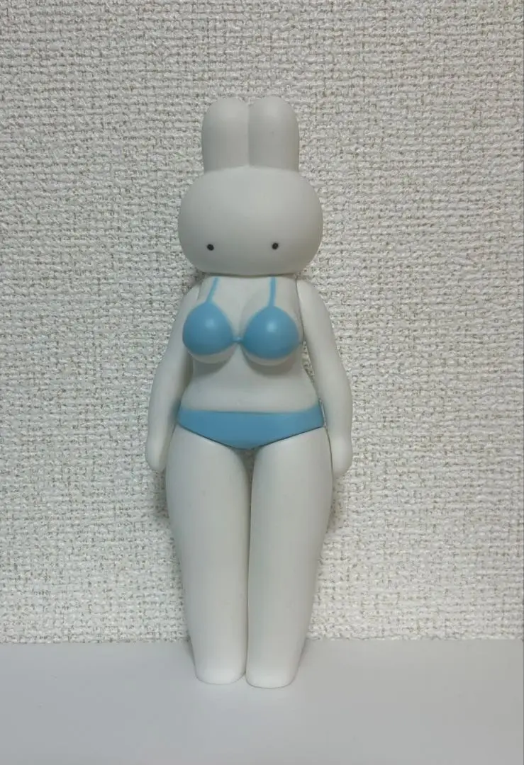 コンプライアンスうさぎ ソフビ人形 頓知気さきなさんがおくる「コンプライアンスウサギ」がまたまた