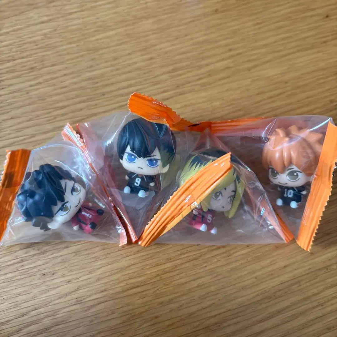 排球少年‼︎ 迷你坐姿公仔 4種 日向翔陽 影山飛雄 黑尾鐵朗 孤爪研磨 的縮圖