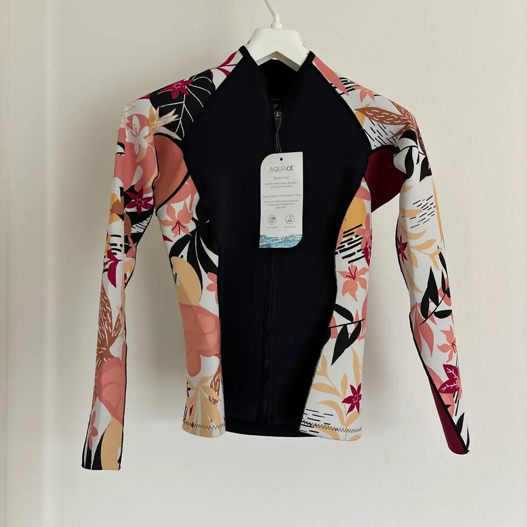 【新品•未使用•タグ付】Roxy 2022年春夏モデル タッパー 2mm(L) 新品•未使用•タグ付】Roxy 2022年春夏モデル タッパー 2mm(L
