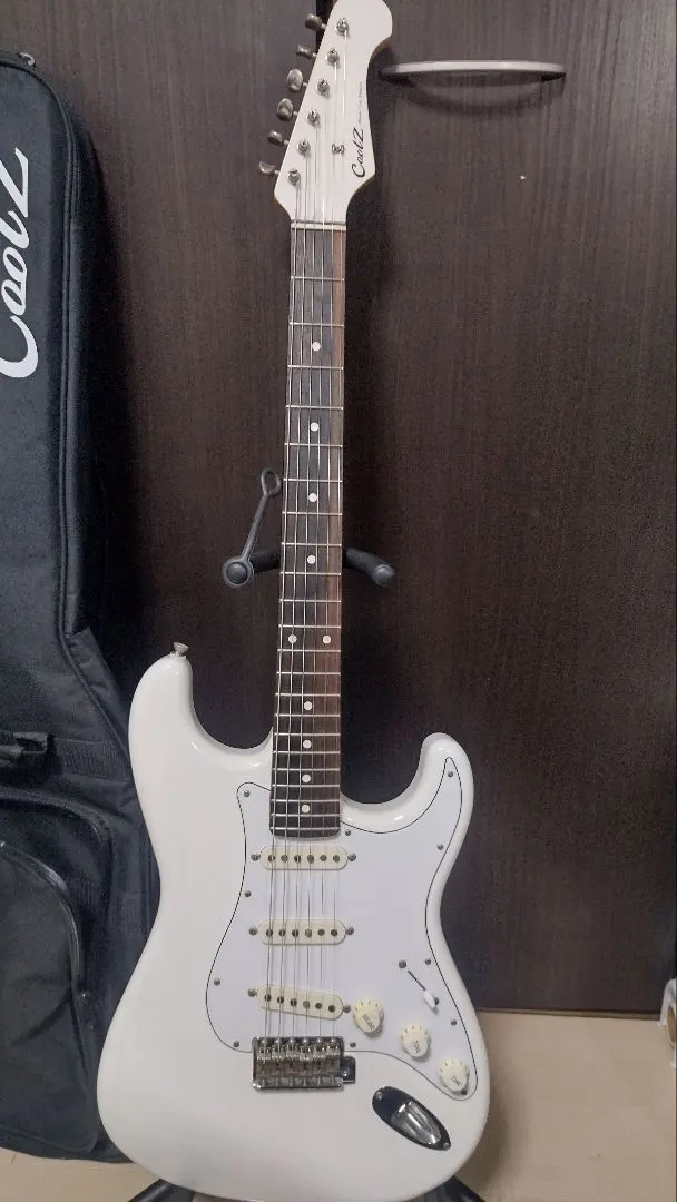 2/9最終価格 CoolZ ZST-10R 良質ストラト ベアナックル