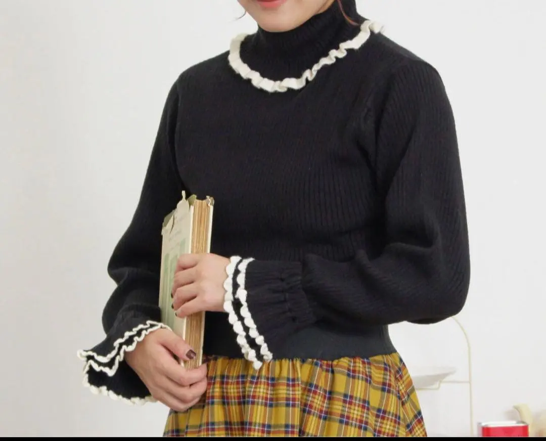 Thumbnail of Samansa Mos2 Scalloped Colorblock Turtleneck Knit - Washable Turtleneck Knit