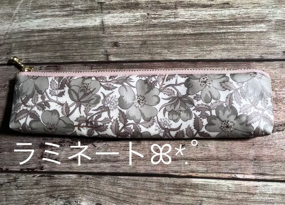 ハグオーワー雅姫ベージュレザー三つ折り財布 m80702338002_1.jpg?1747534429