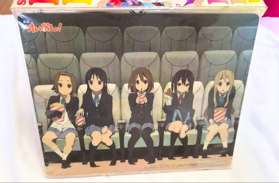 けいおん 平沢唯 中野梓 デスクマット 非売品Yui & Azusa けいおん！ - 集合 マルチデスクマット ver.A | AMNIBUS(アムニバス)