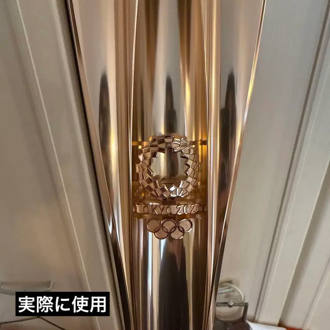 【美品】東京オリンピック　聖火ランナー　トーチ 美品・希少】東京オリンピック 聖火ランナー トーチ 特典付き