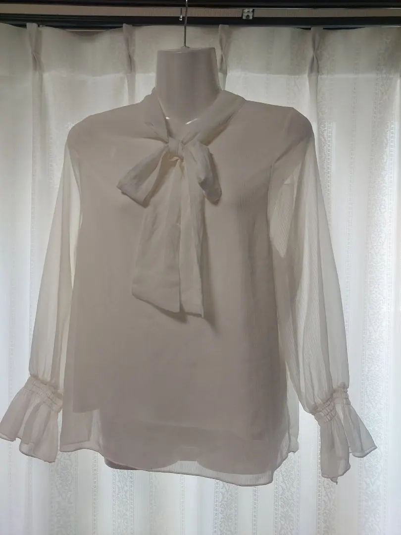 Thumbnail of White chiffon ribbon blouse