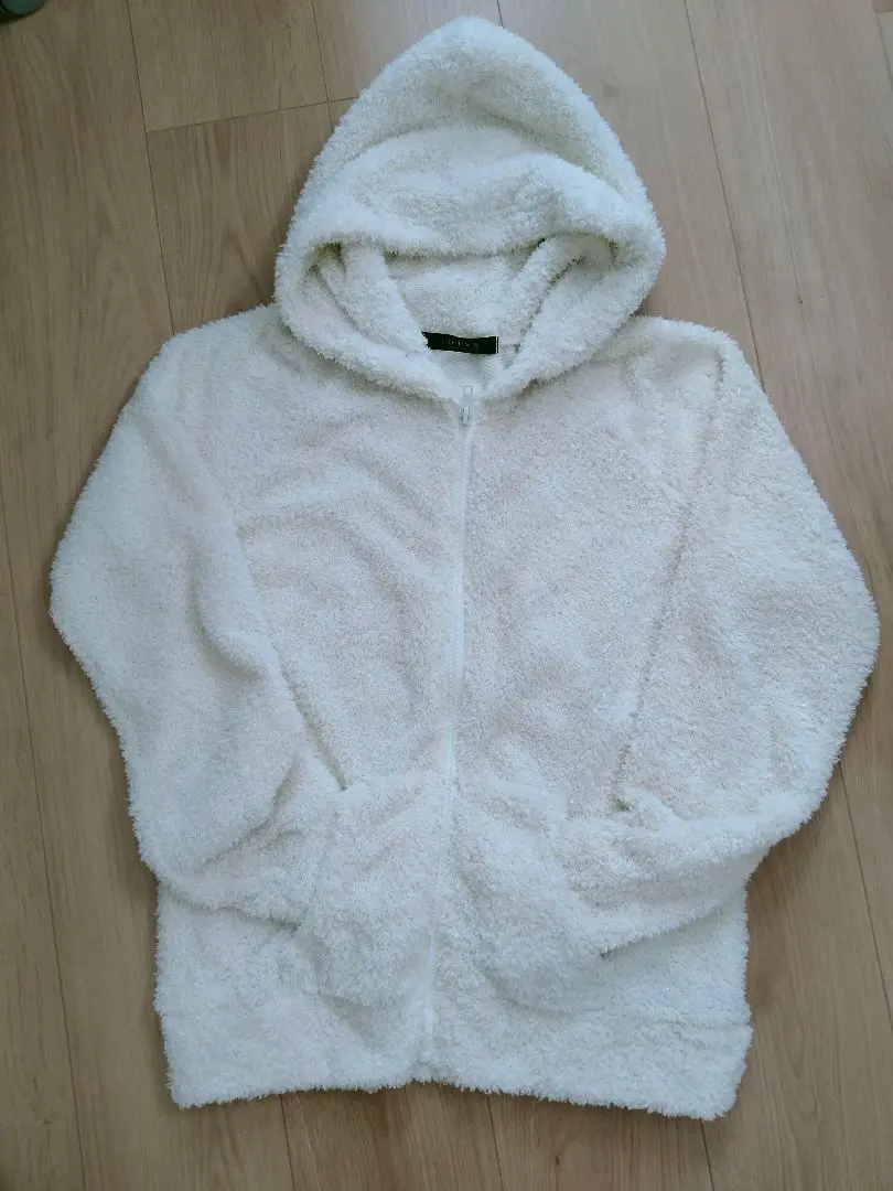 Thumbnail of Price reduced! Janiss fluffy, fluffy full-zip hoodie