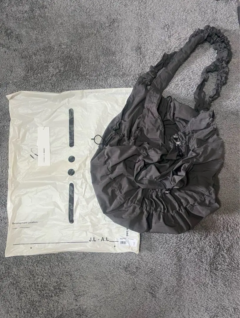 J.L-A.L Delt Bagショルダー バッグ　jlal ジェイラル J.l-a.l - Delt Bag - Black | Karma's Latest Coupons