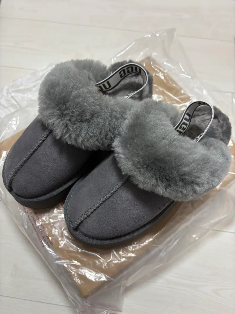 2025年最新】uggファンケットの人気アイテム - メルカリ