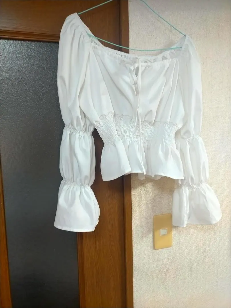 幾乎全新 DHOLIC 襯衫 的縮圖