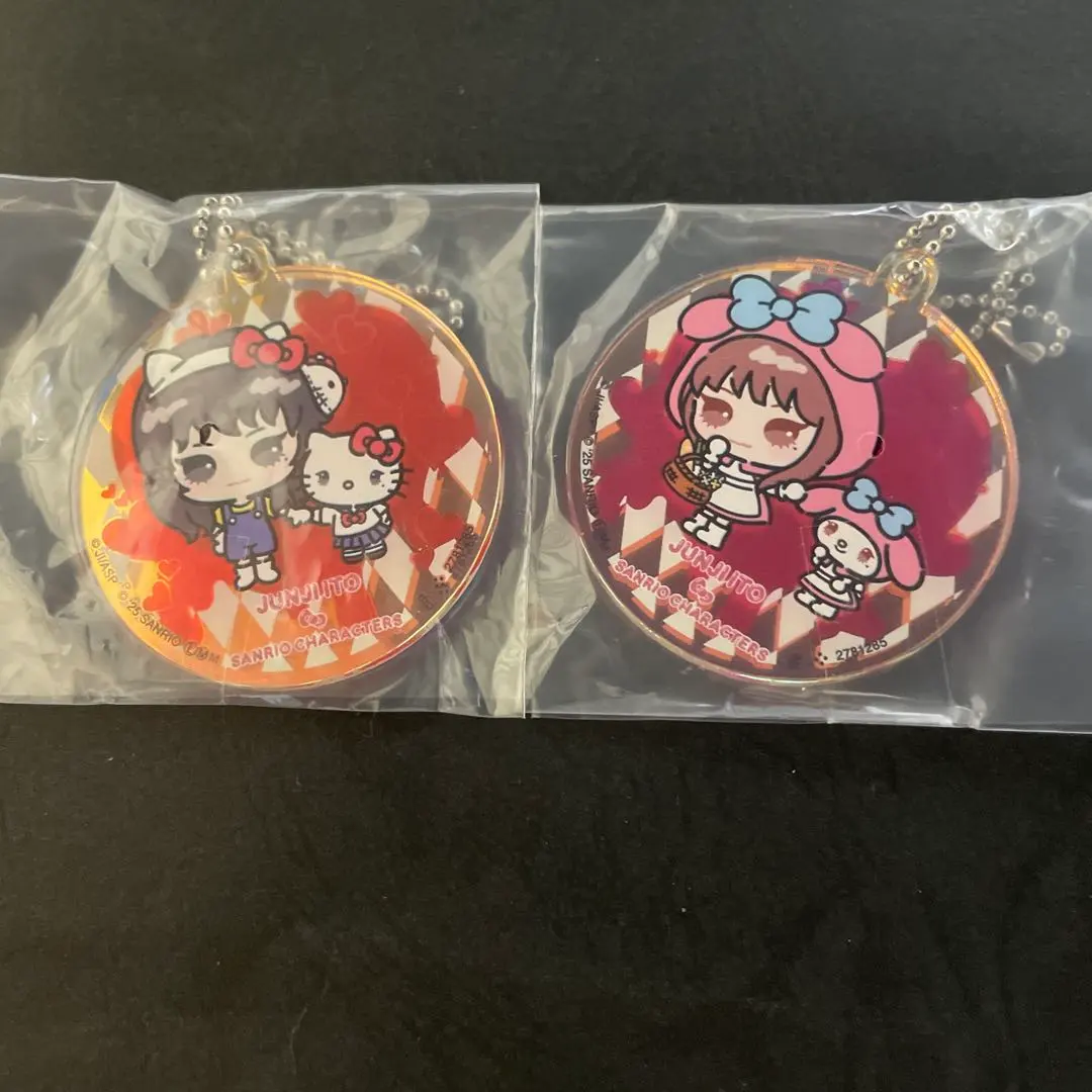 Thumbnail of Two ☆ Junji Ito ☆ Sanrio ☆ Acrylic Charms ☆ Deme Form Tomie