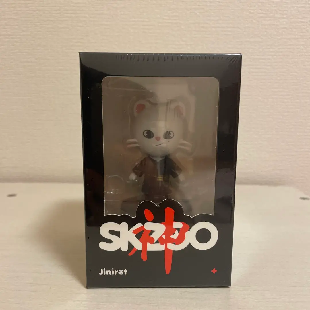 新品 StrayKids スキズ フォクシニー SKZOO フィギア 神メニュー 春夏新作 [ SKZOO x KIDS STRAY 神메뉴 Plaza Music - FIGURE