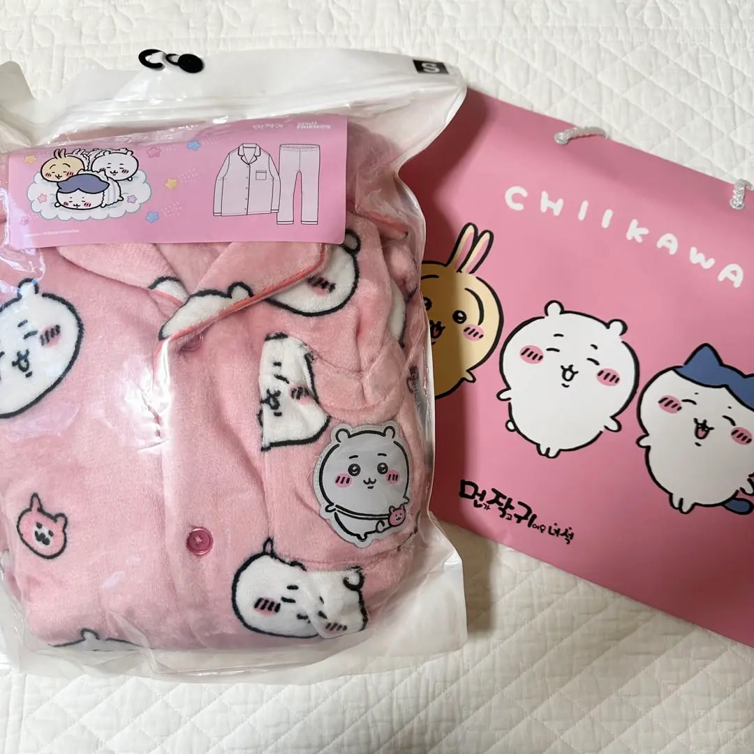 【新品レア・完売品】韓国ちいかわパジャマうさぎXLサイズ☆SPAO 新品レア・完売品】韓国ちいかわパジャマうさぎXLサイズ☆SPAO