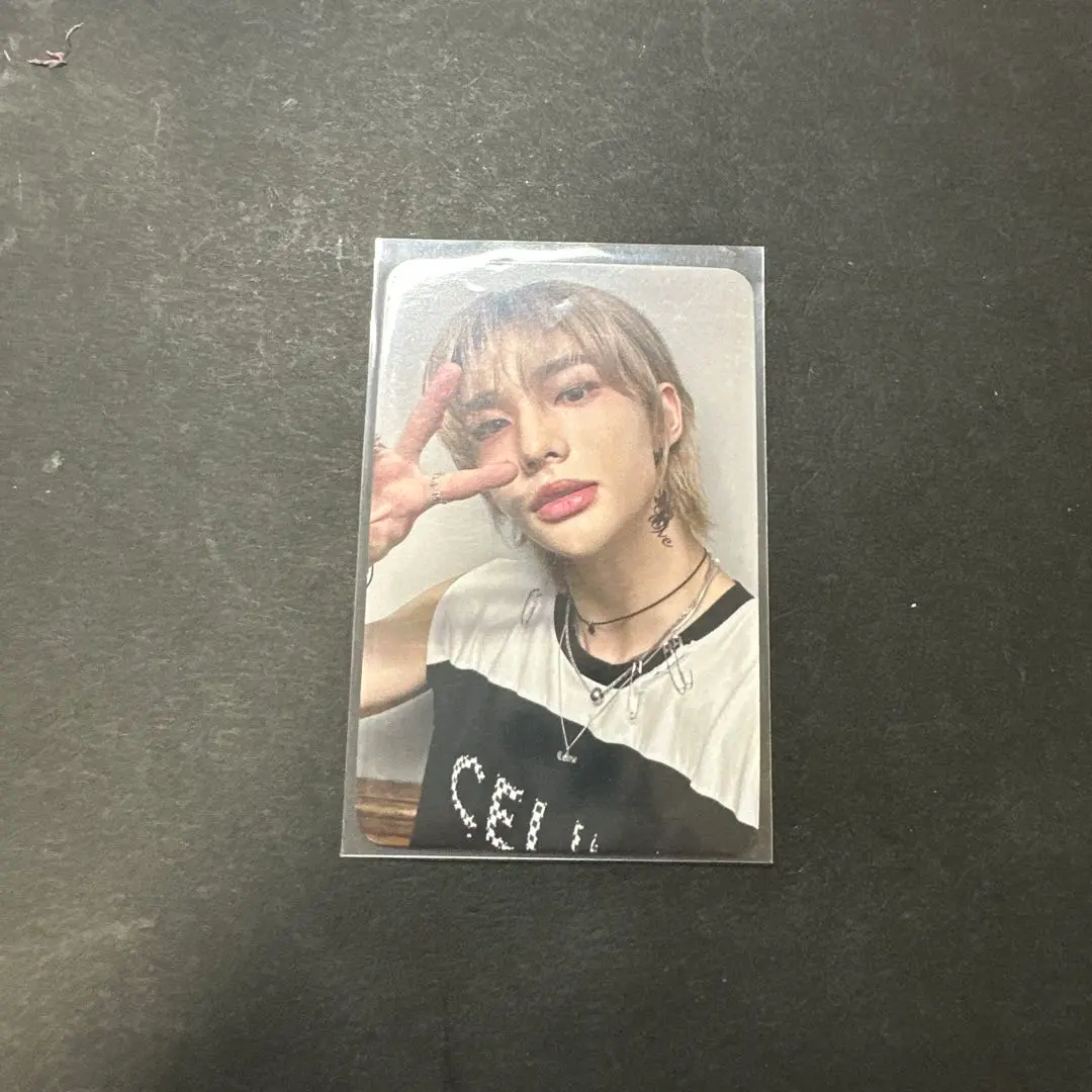 Straykids  MAXIDENT  shopee トレカ ヒョンジン Stray Kids MAXIDENT SHOPEE Official Photocard hyunjin felix