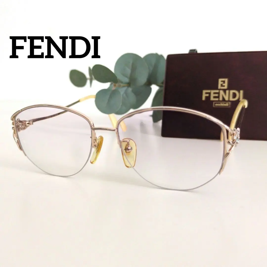 2025年最新】fendi メガネチェーンの人気アイテム - メルカリ