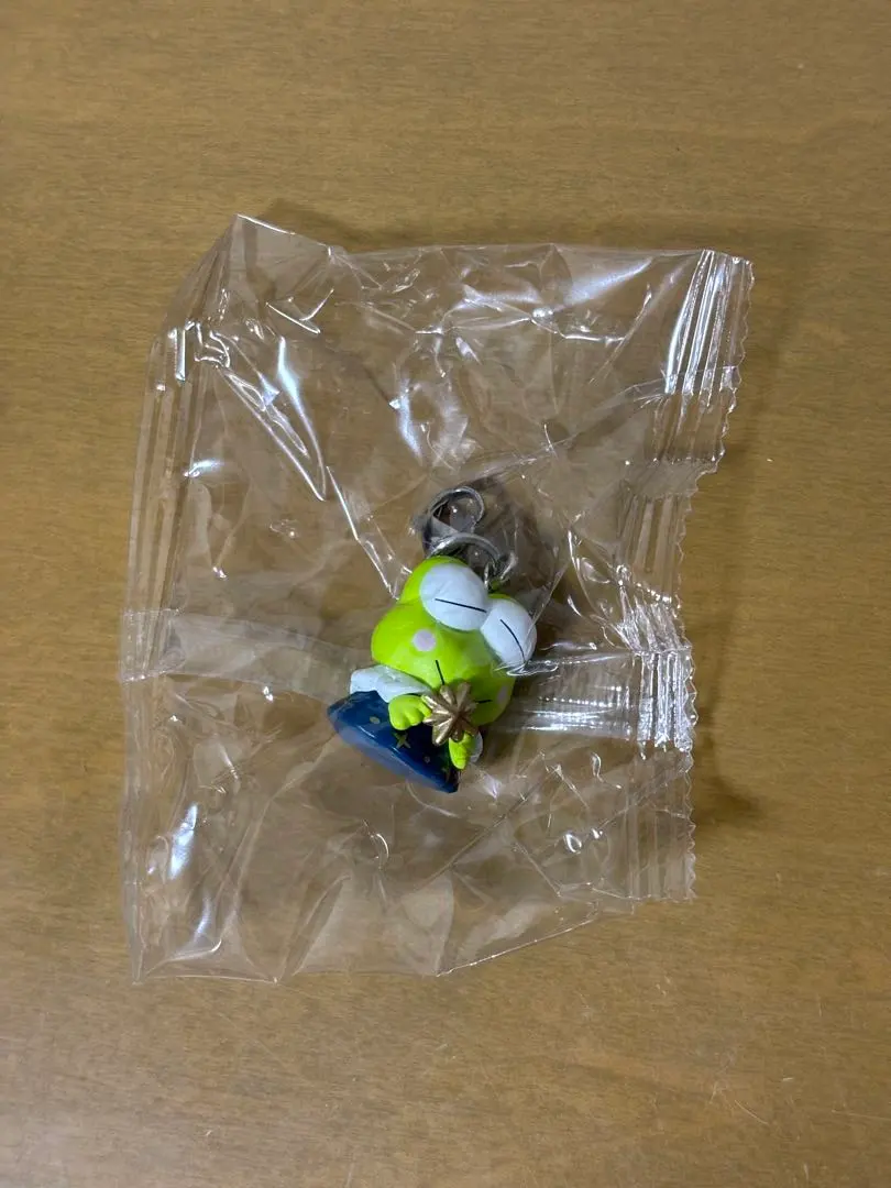 Thumbnail of Kero Kero Keroppi Star-Colored Angel Charm