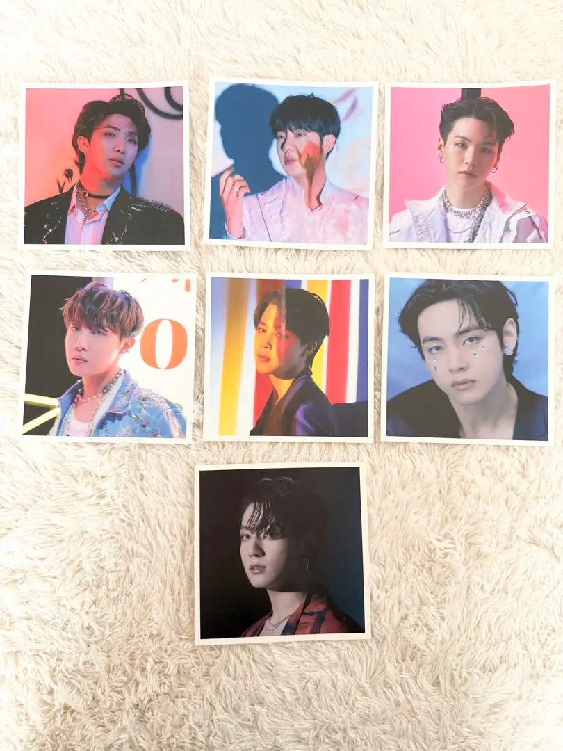 Thumbnail of BTS photo card set of 7