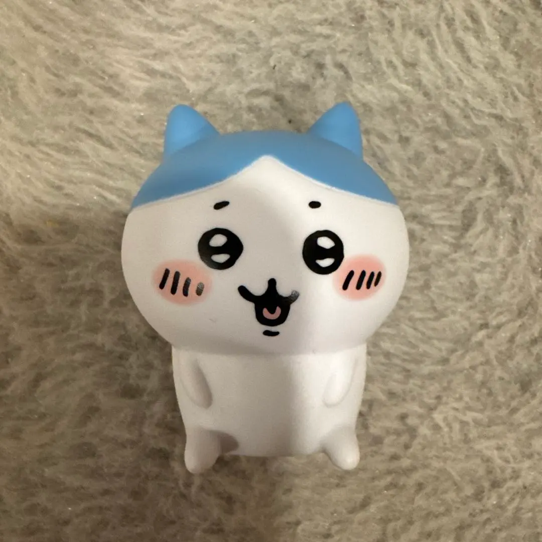 Thumbnail of Hachiware vinyl figure