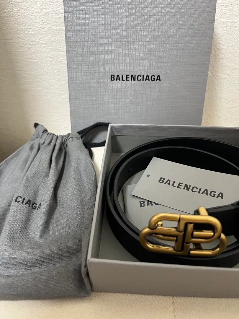 バレンシアガ レディース BB スリムベルト 美品♡ ホワイト の ウィメンズ BB Thin ベルト スニーカー | Balenciaga JP