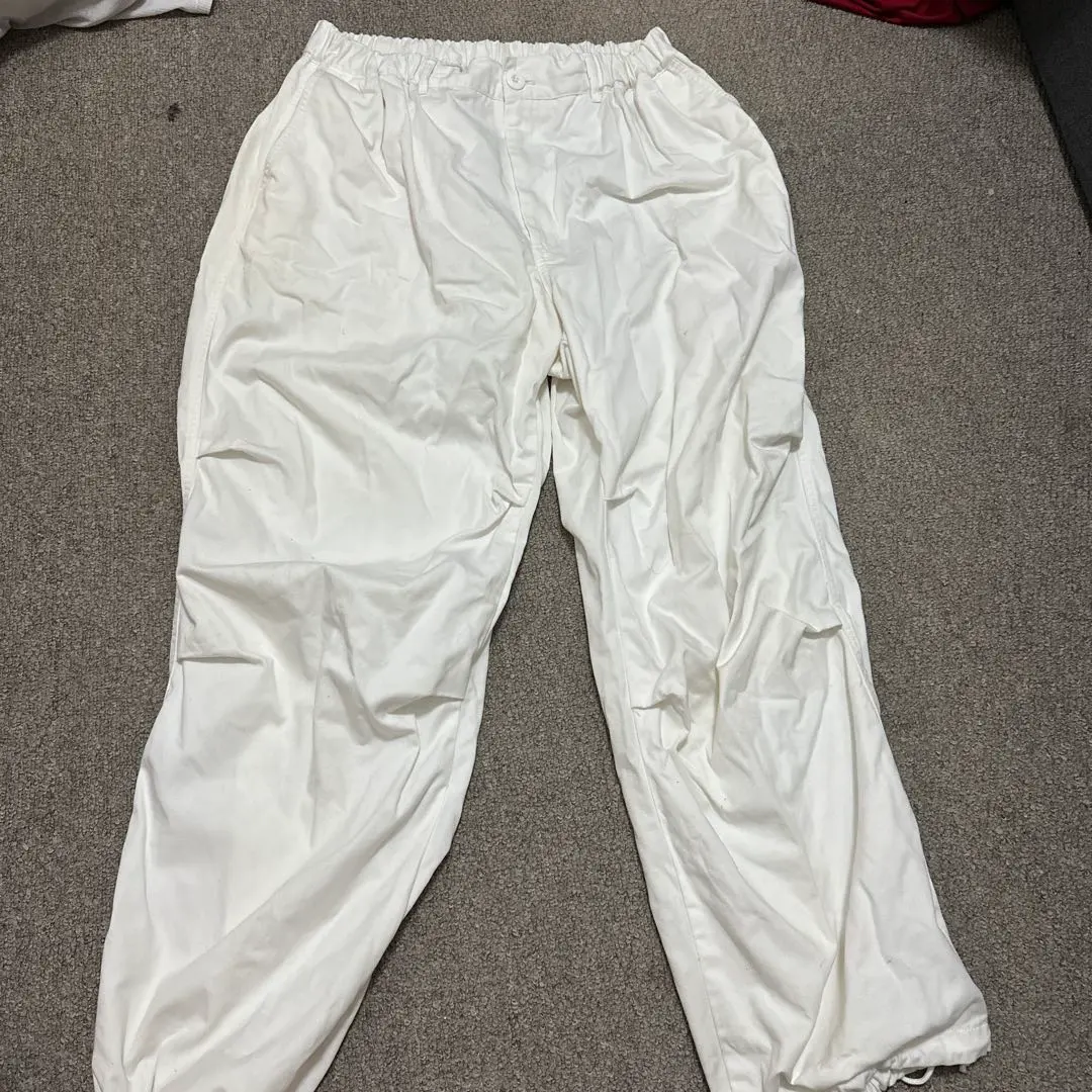 白色 M 工作褲 的縮圖