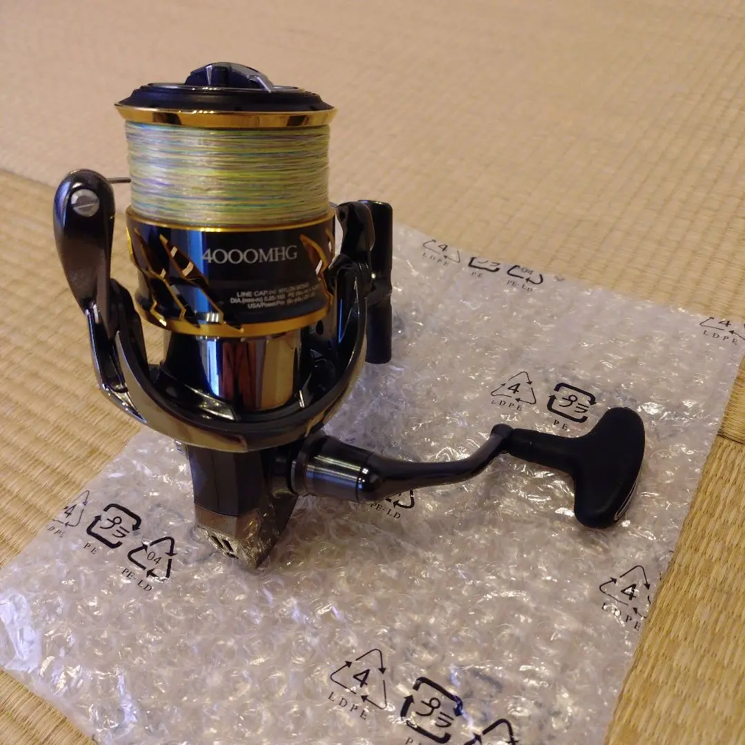 SHIMANO TWIN POWER 4000MHG リール　箱無し シマノ 24 ツインパワー 4000MHG (2024年モデル) スピニング