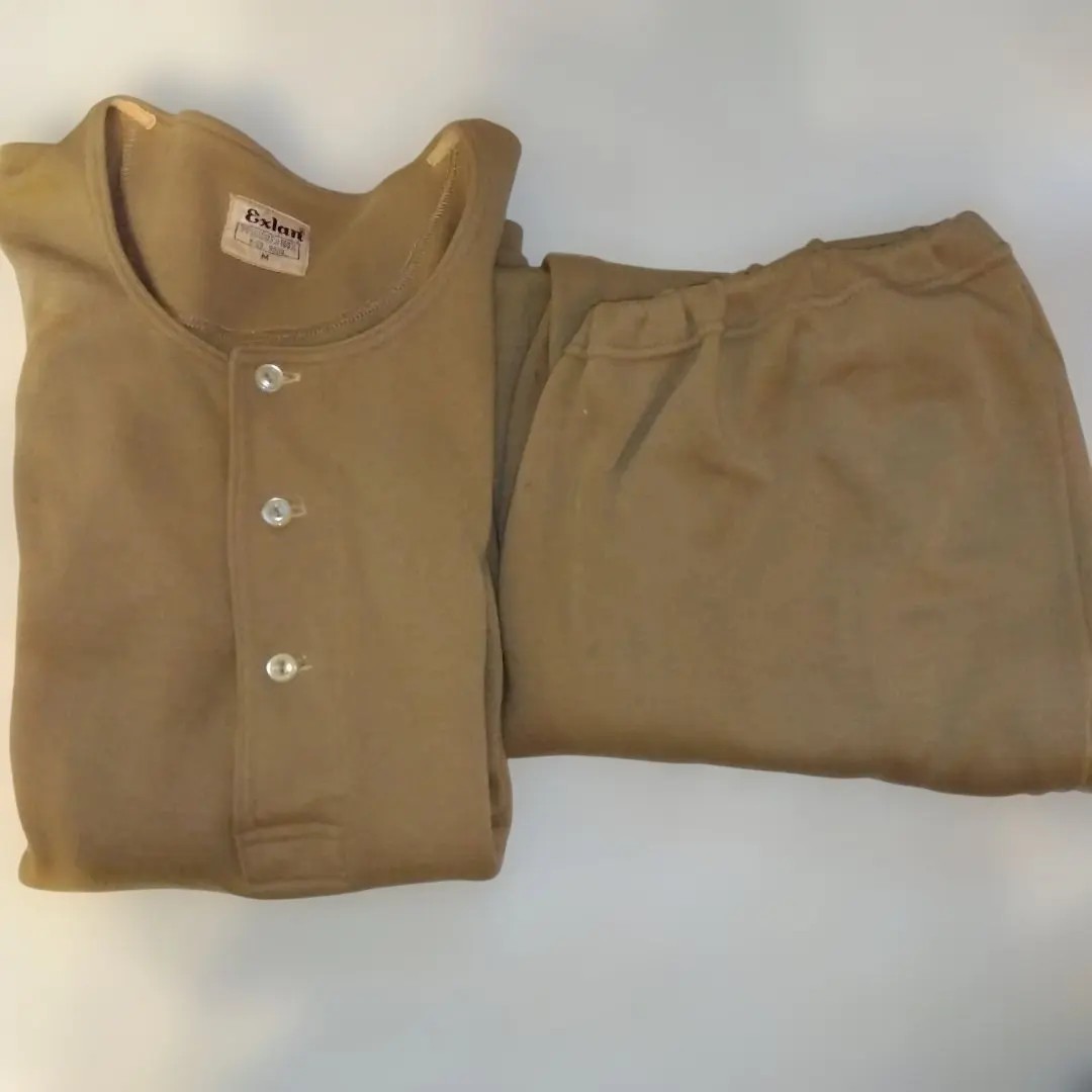 Exlan 100% 亞克力纖維 M 碼 米色 上下套裝 男士 昭和復古 的縮圖