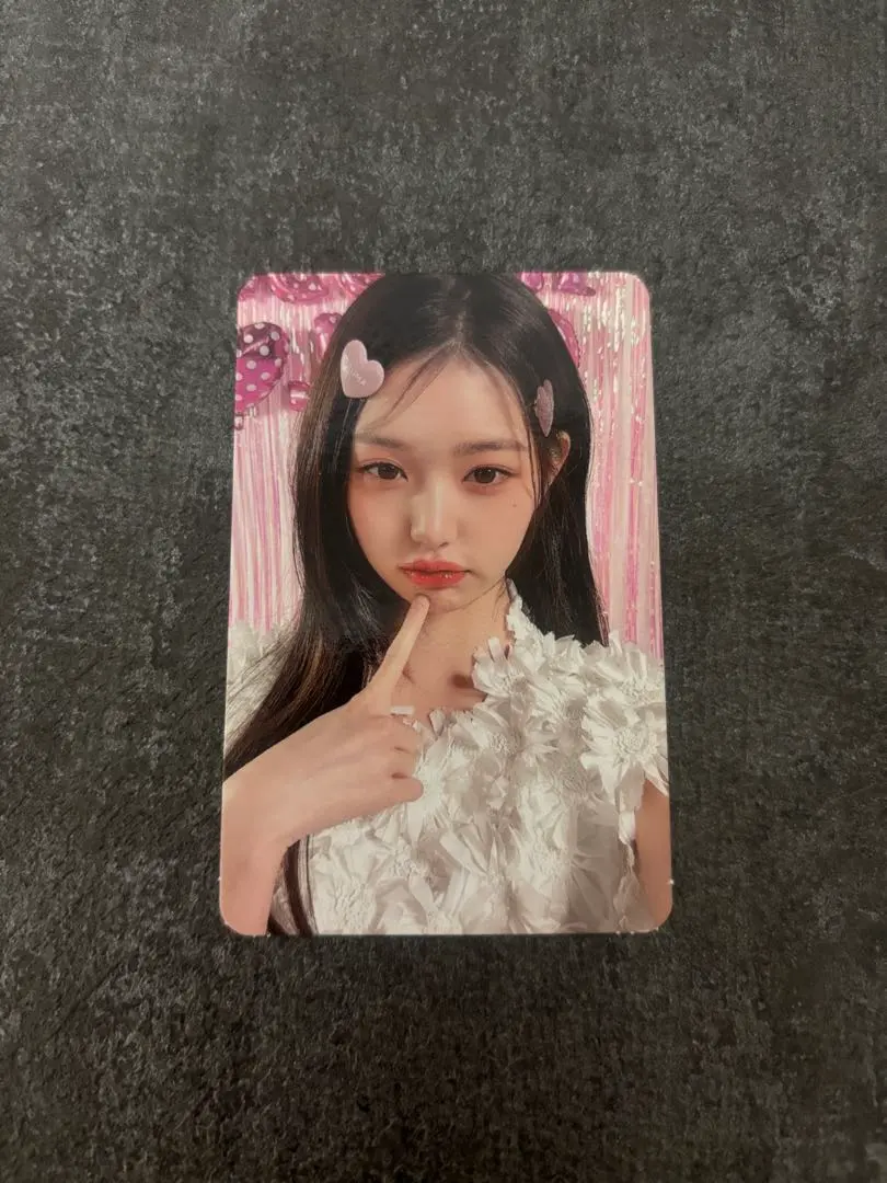 Thumbnail of IVE Wonyoung trading card
