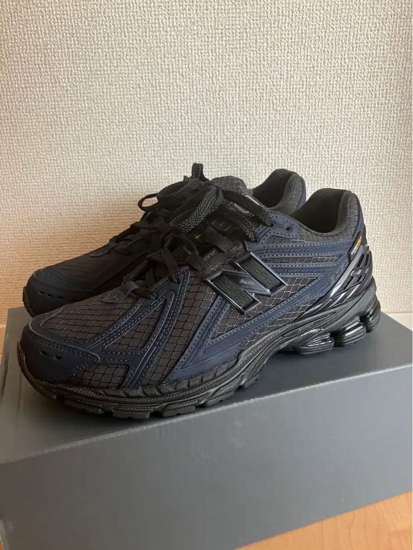 【完売商品】NEW BALANCE 1906R ブラックネイビー 24.5センチ 2025年最新】NEw balance 1906r ブラックネイビーの人気アイテム