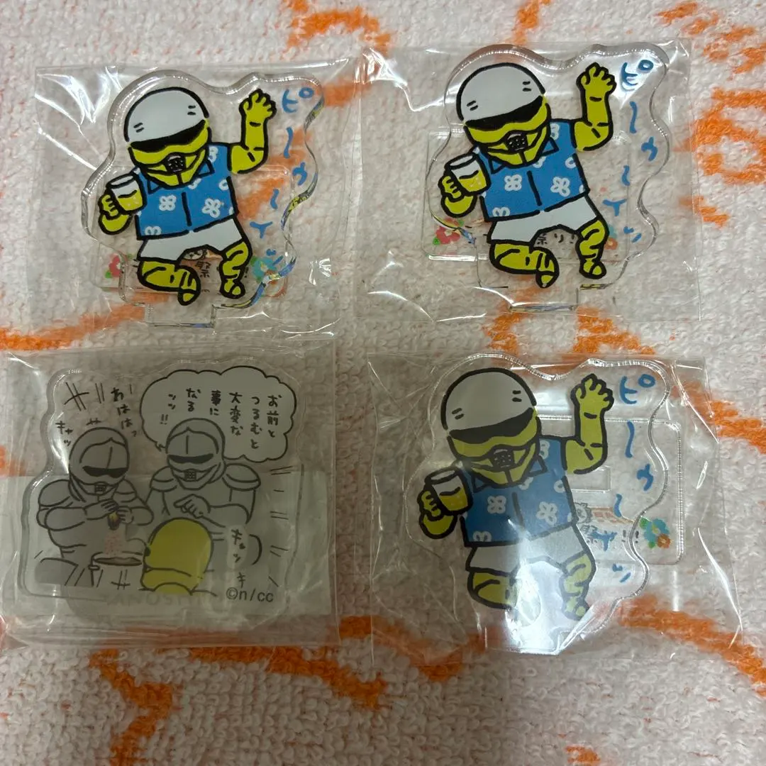 Thumbnail of Chikawa Tokyo Souvenir Okinawa Armor-san Acrylic Stand