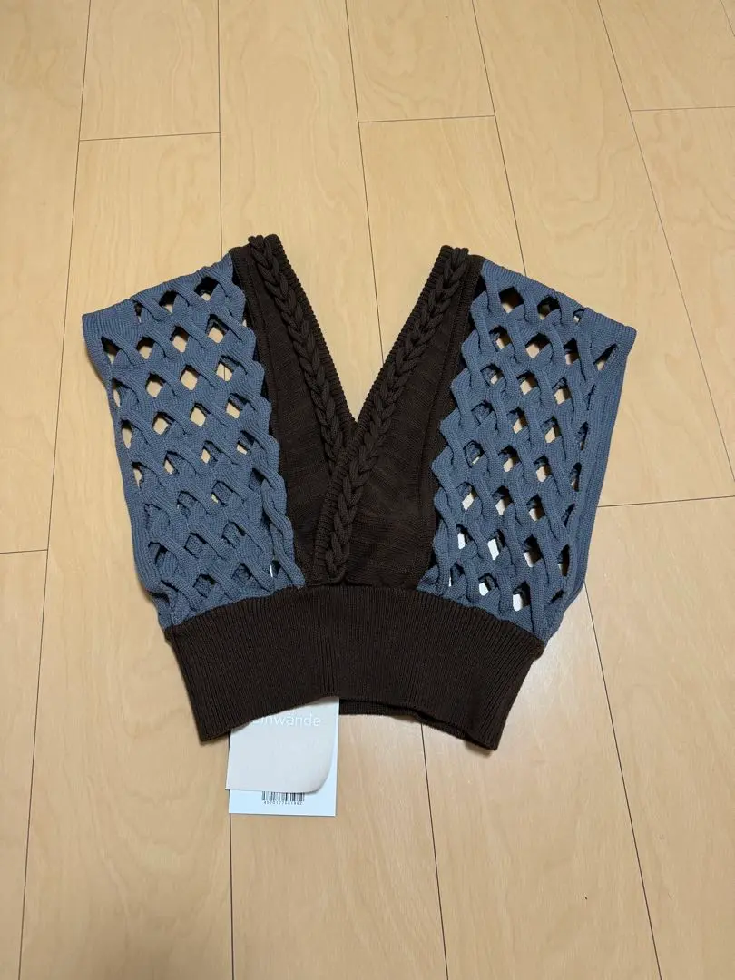 leinwande（ラインヴァンド）の「Braid Knitted Top（ベスト