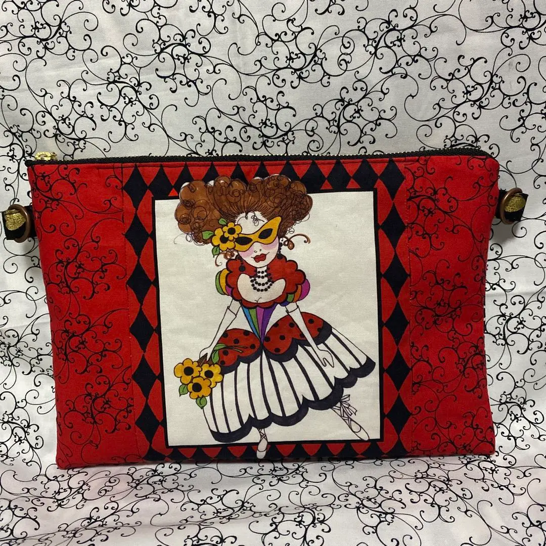Thumbnail of Zipper pouch, Loralie Harris, Handmade